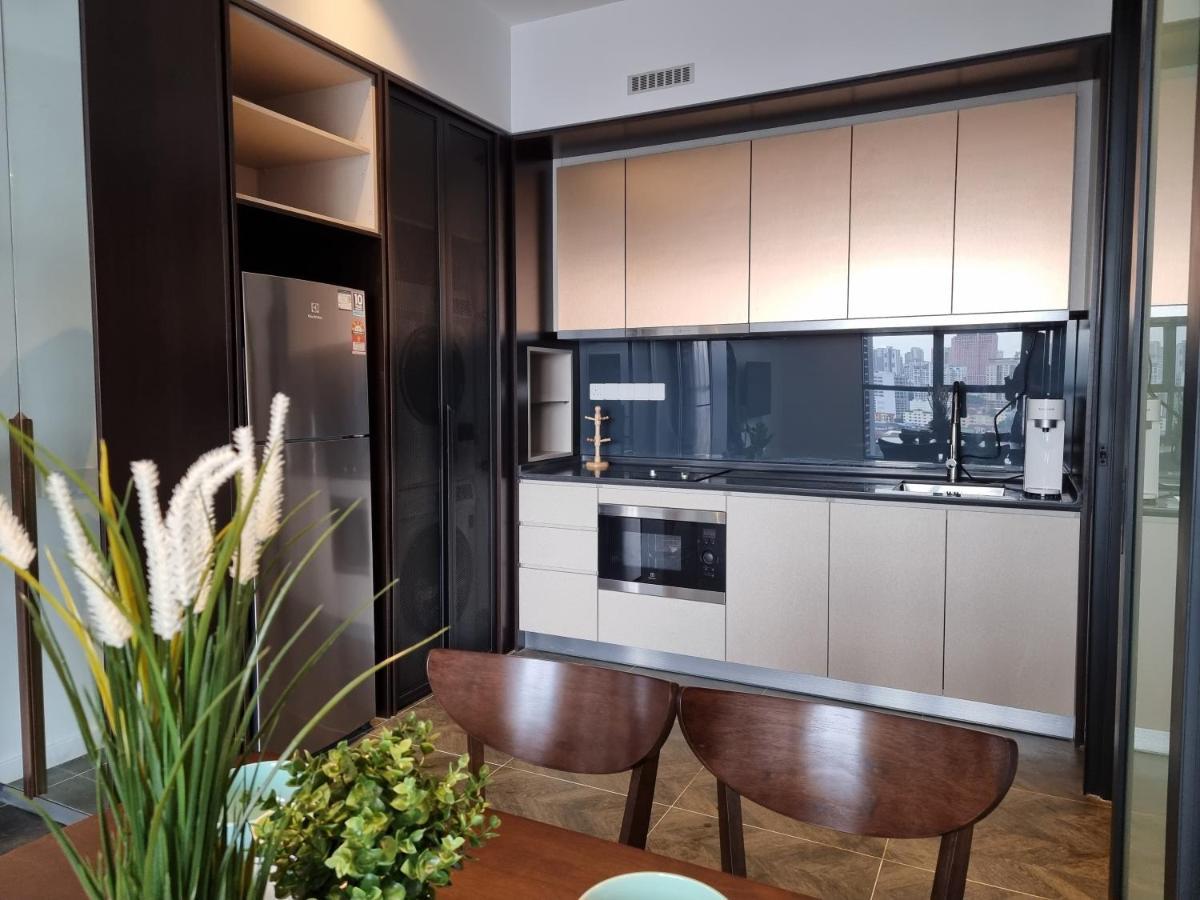 Scarletz Suites Klcc By De Harlequins Guesthouse Kuala Lumpur Dış mekan fotoğraf