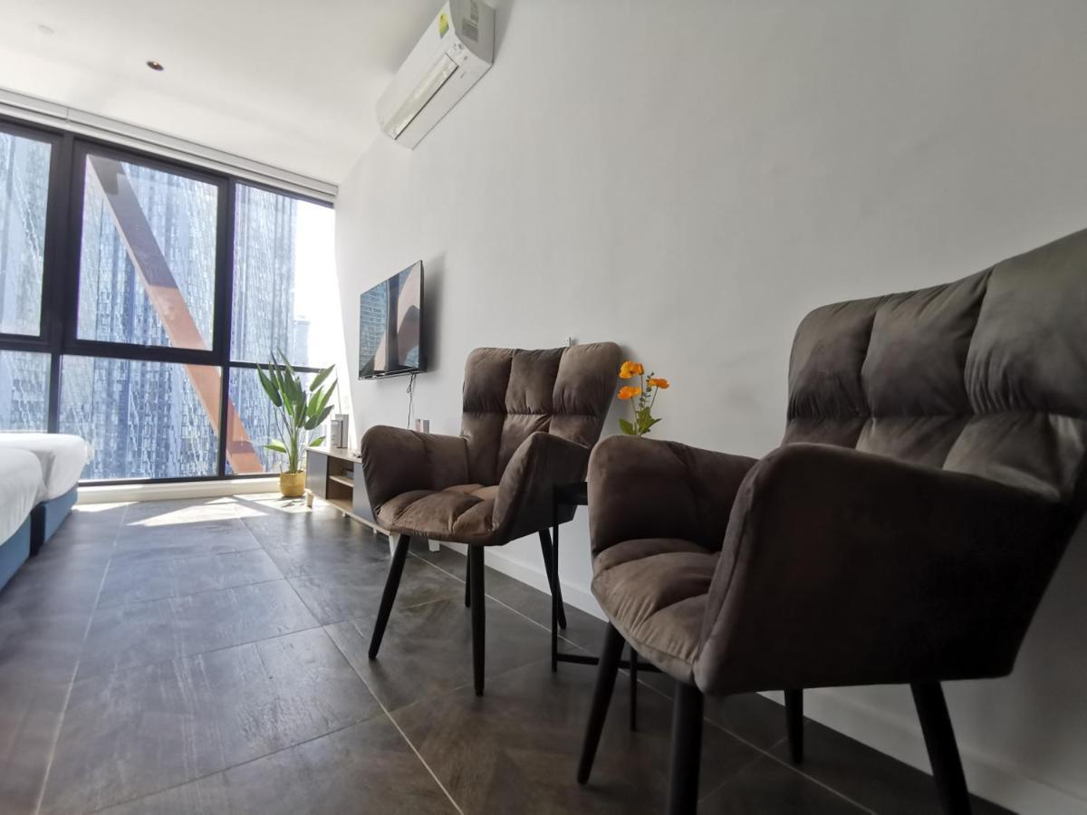 Scarletz Suites Klcc By De Harlequins Guesthouse Kuala Lumpur Dış mekan fotoğraf