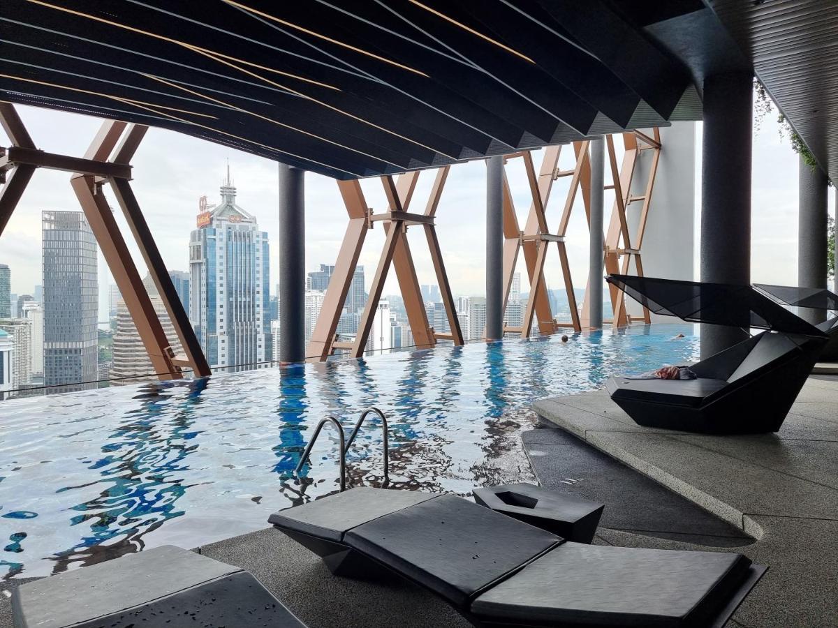 Scarletz Suites Klcc By De Harlequins Guesthouse Kuala Lumpur Dış mekan fotoğraf