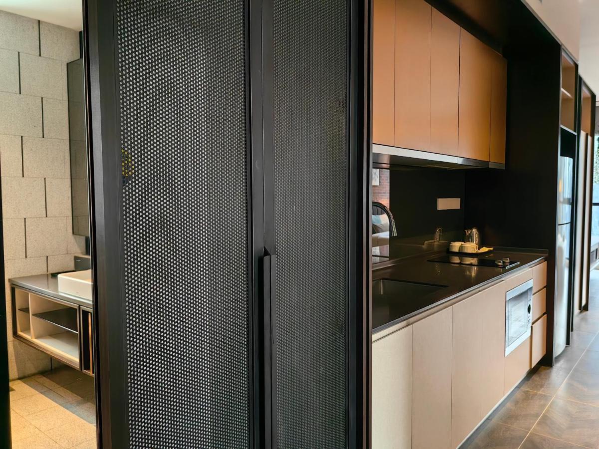 Scarletz Suites Klcc By De Harlequins Guesthouse Kuala Lumpur Dış mekan fotoğraf
