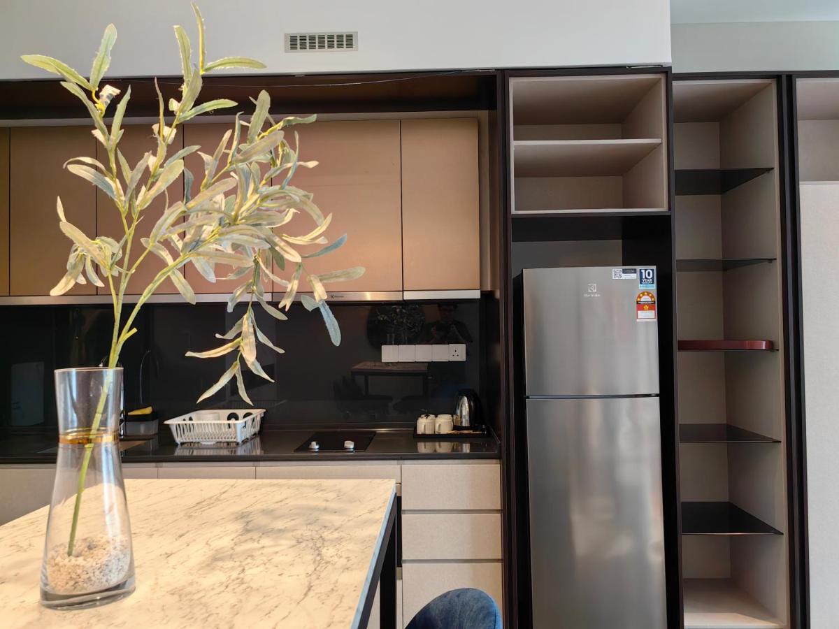 Scarletz Suites Klcc By De Harlequins Guesthouse Kuala Lumpur Dış mekan fotoğraf